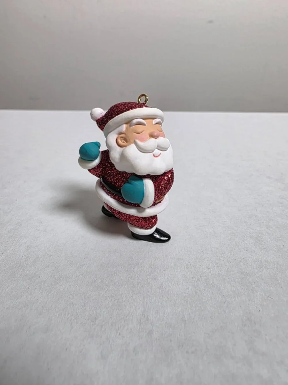 Shake It, Santa! 2005 Hallmark Keepsake Ornament Red Glitter Suit READ